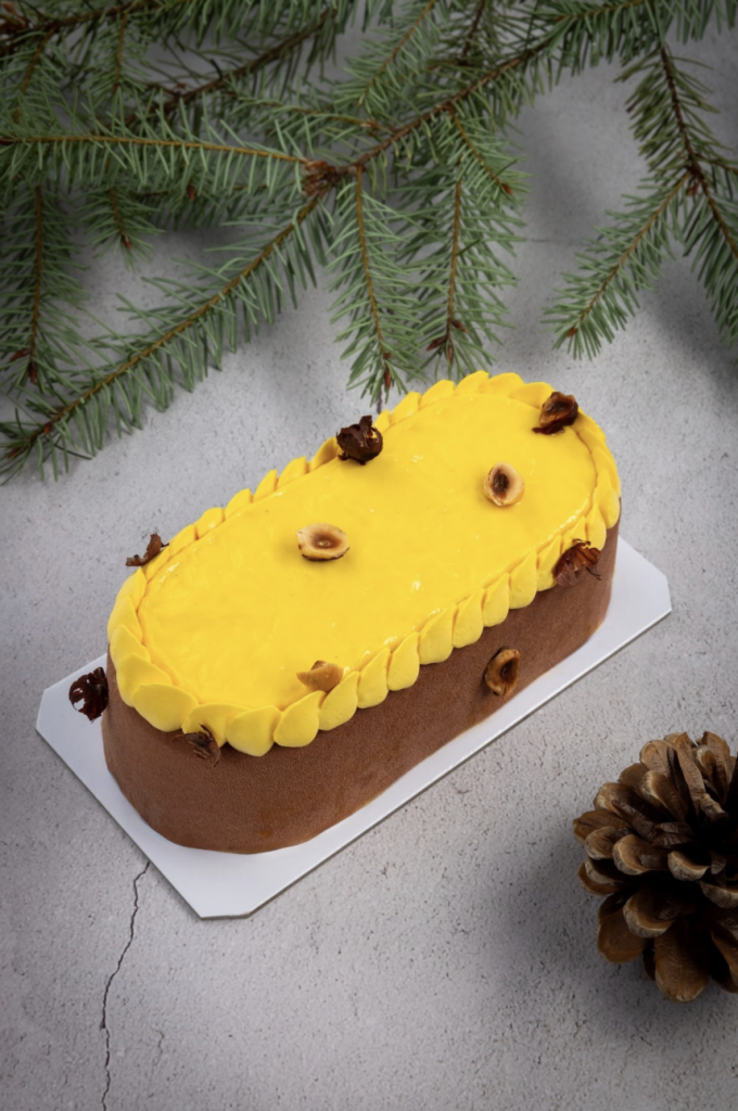 Bûches de Noël Lyon Pâtisseries festives Lyon 2023 ALMA Boulangerie Lyon Bûche L'Or Rouge Bûche chocolat Mayan Red Desserts Noël Lyonnais Bûche Marron Dorner Frères Duclef Café Patisserie Bûche Passion Bouillet Saveurs Noël Lyon Bûche safran noisette Gourmet Noël Lyon Bûche Grosse à Dudu Créations pâtissières Lyon Bûches originales Lyon Chocolat Mayan Red Bûche artisanale Lyon Safran Bio Taliouine Pâtisserie Grains de Sucres Bûches Noël tendances Lyon