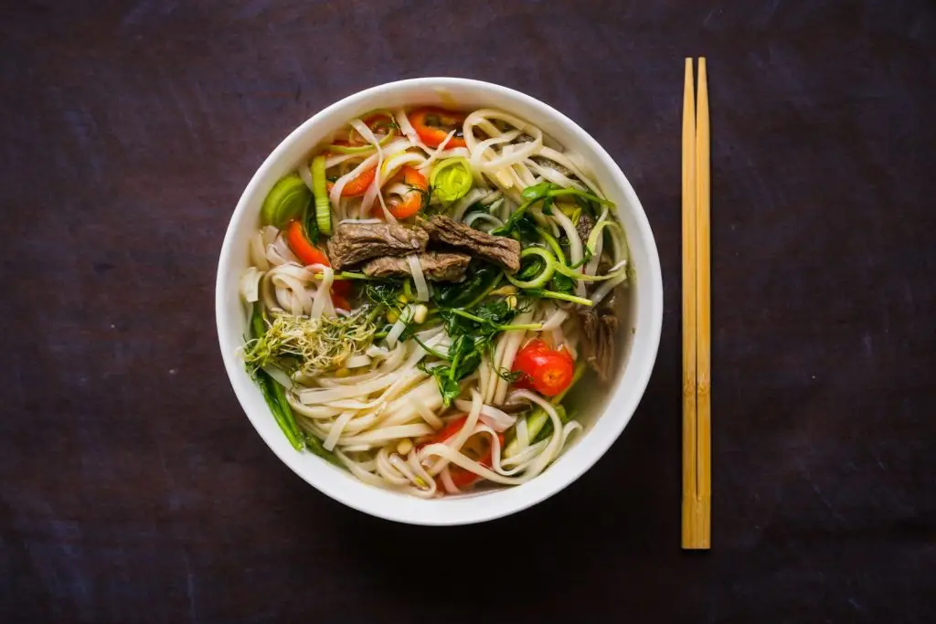 Bouillon asiatique au bœuf – recette Lyon Food Lovers