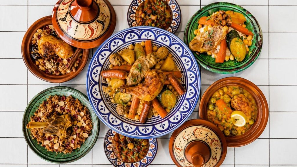 Couscous royal, tajines et entrées marocaines chez Mamie Couscous, restaurant marocain à Lyon 7 Gerland