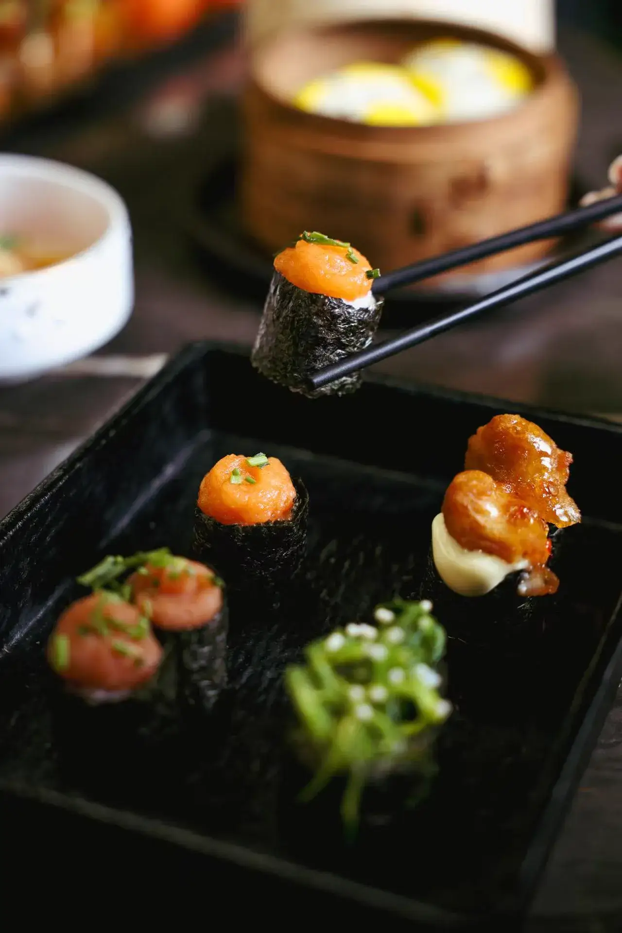 Gunkan au saumon chez Nokyo à Vénissieux