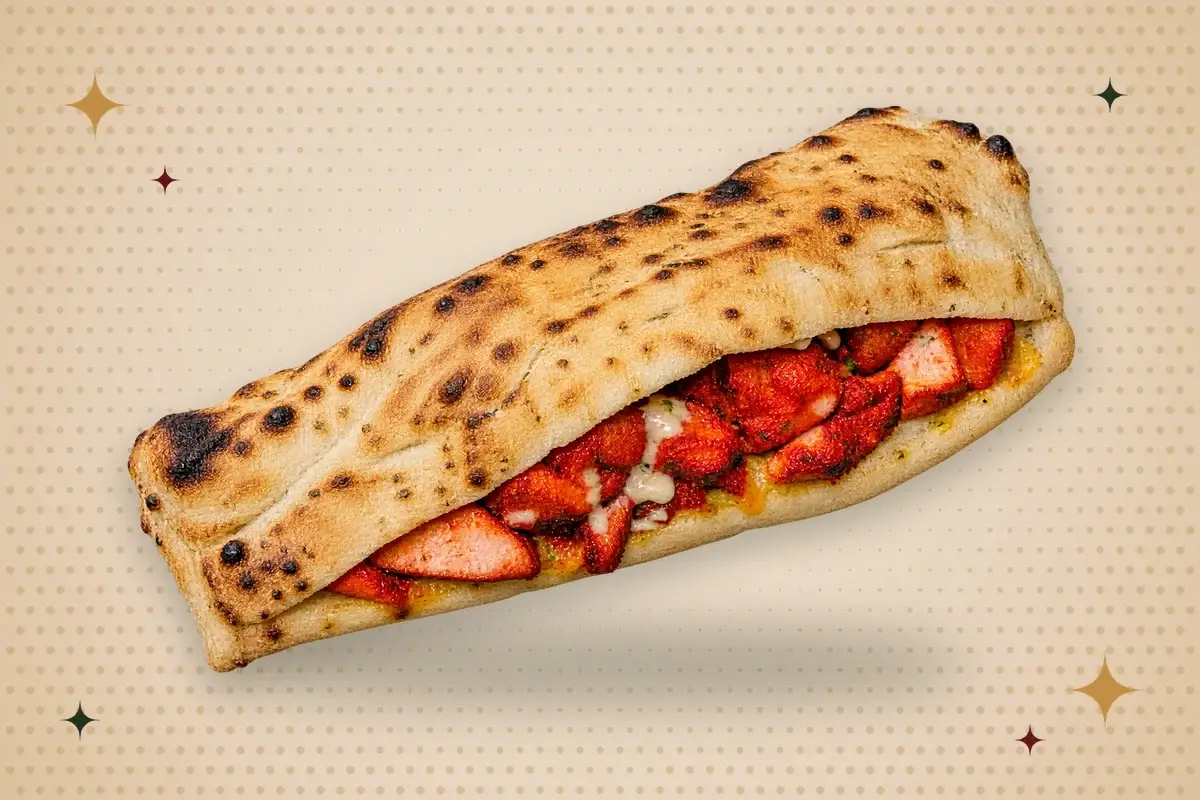 Sandwich au pain maison garni de poulet mariné tandoori chez DZ Grill à Vénissieux