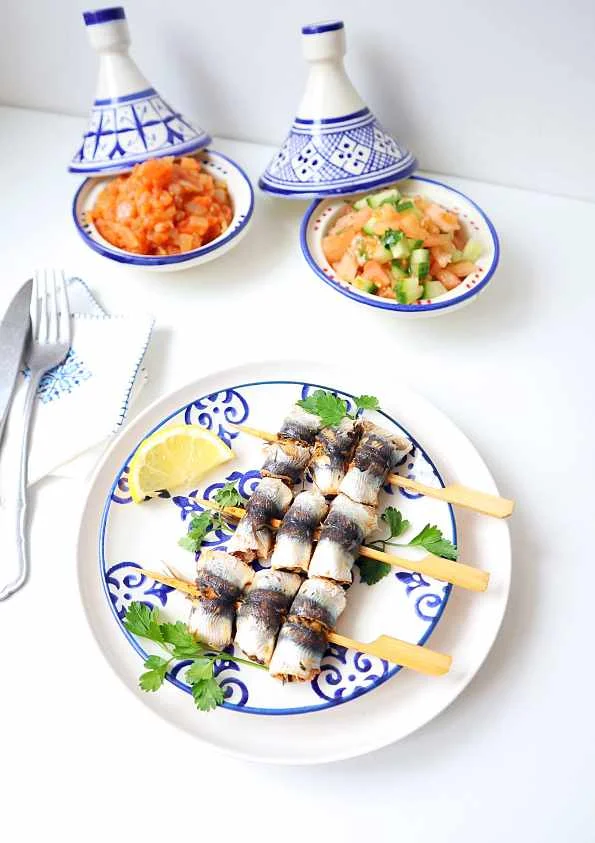 Brochettes de sardines roulées à la chermoula marocaine